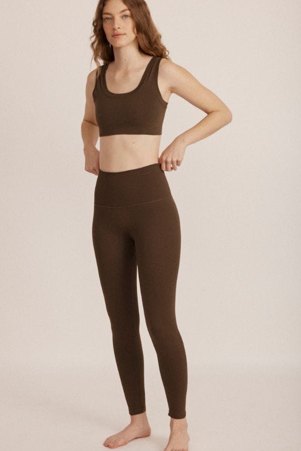 HIGH WAIST ESSENTIAL LEGGING